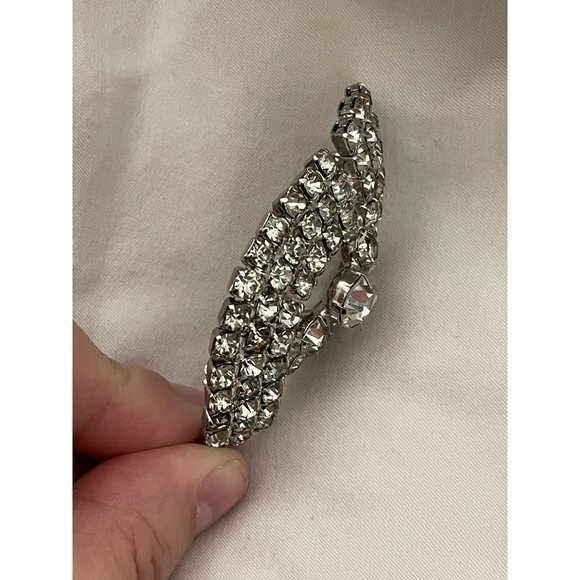 Vintage Rhinestone Encrusted Brooch and 2 Pairs Rhinestone/Bead Clip-on Earrings - Picture 7 of 12